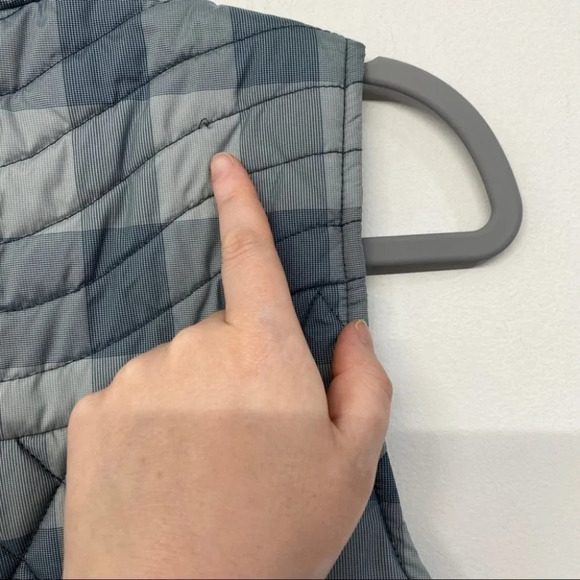 Royal Robbins Plaid Check Gray Puffer Vest M Quilted - Picture 4 of 10